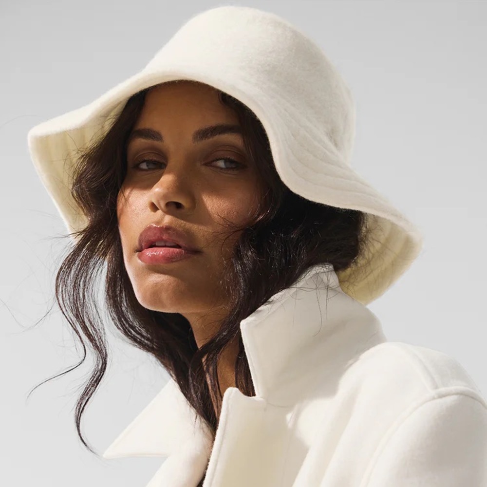 Alo Yoga Merino Wool Bucket Hat - Ivory OS NWT